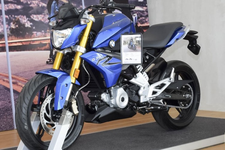  BMW G310R 2016 là chiếc naked-bike cỡ nhỏ được lấy cảm hứng từ đàn anh môtô phân khối lớn S1000R. Mẫu xe mới này này thuộc thế hệ môtô phân khối nhỏ đầu tiên của nhà sản xuất BMW từ trước tới nay.